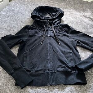 Lululemon black hoodie Size 8